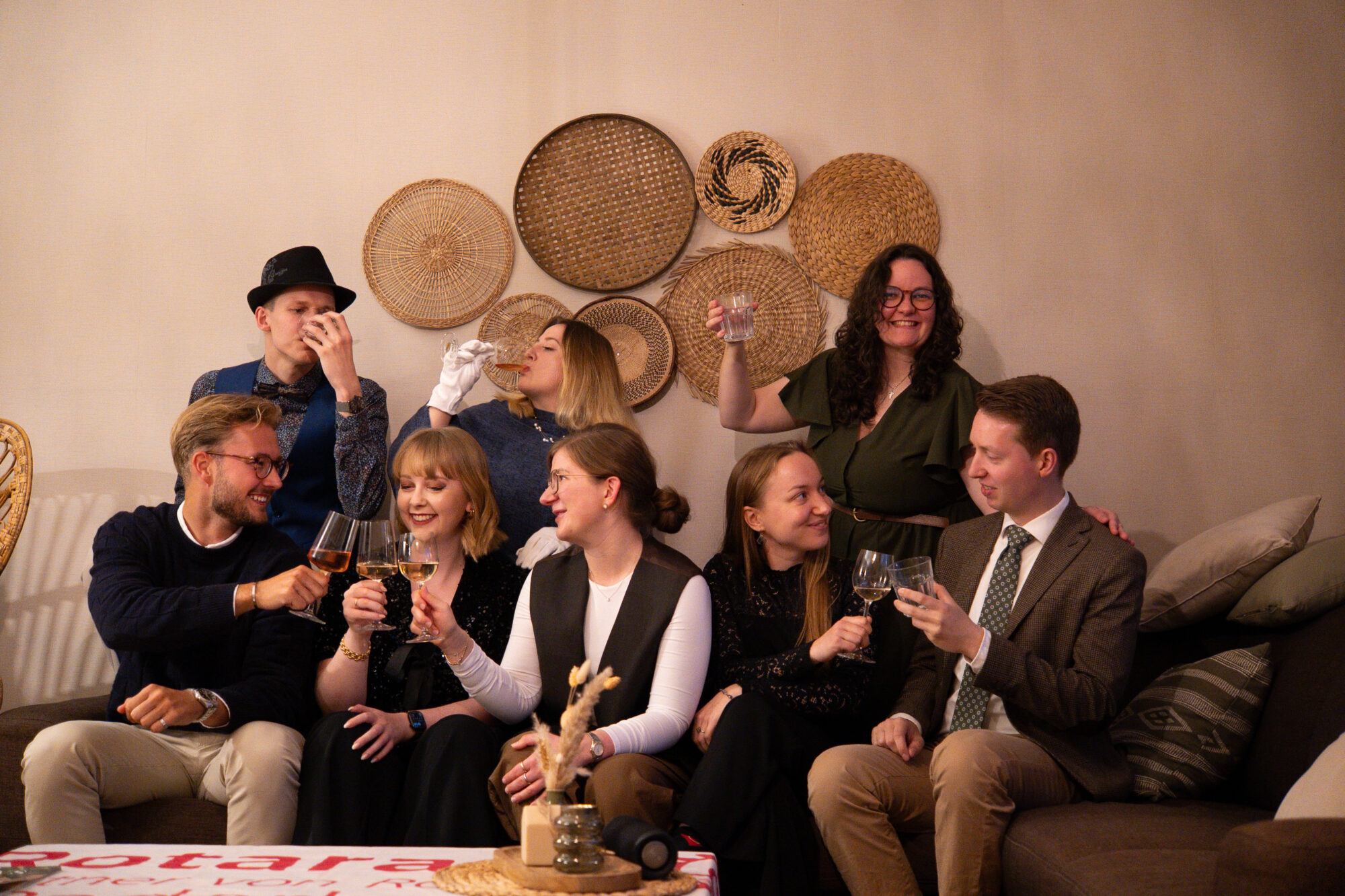 Gemeinsames Krimidinner